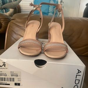 Aldo high heels in the color blush pink and silver size 8